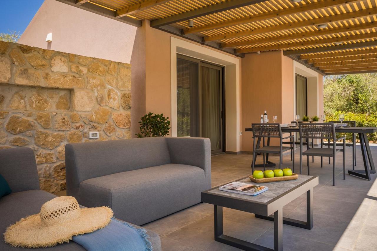 Villa Laoura سفوروناتا المظهر الخارجي الصورة